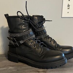 Rock and Candy by Zigi Women's Zipper Black Boots